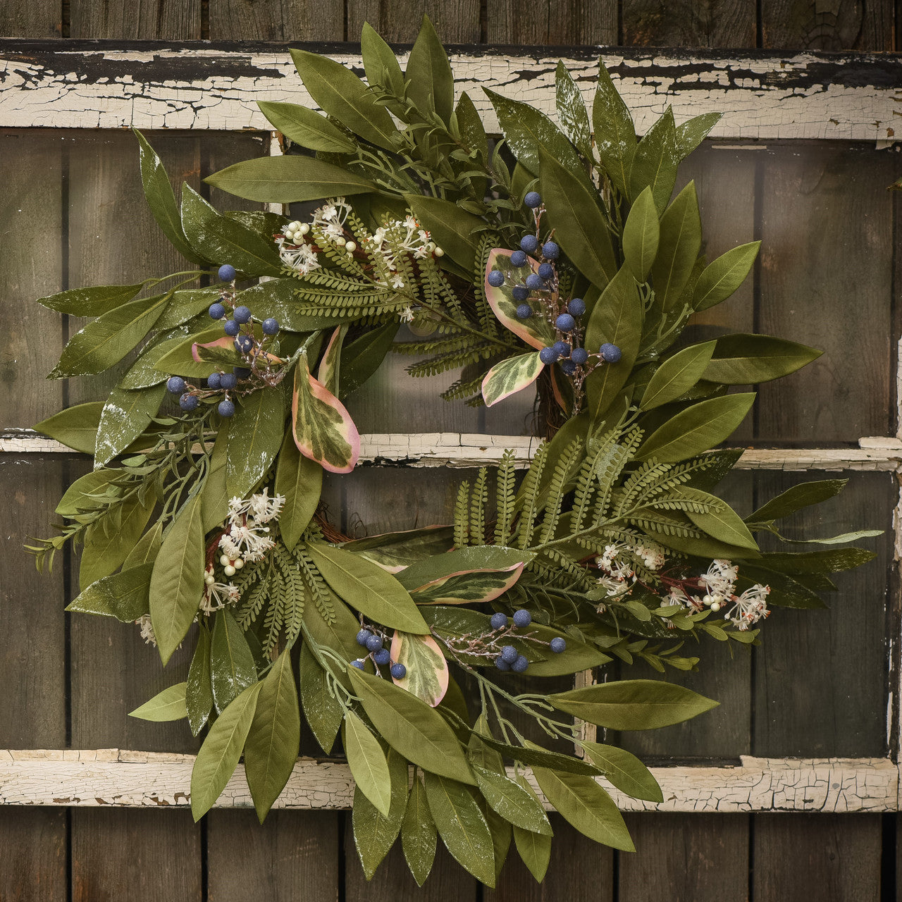 20" Cinnamon & Delnix Wreath